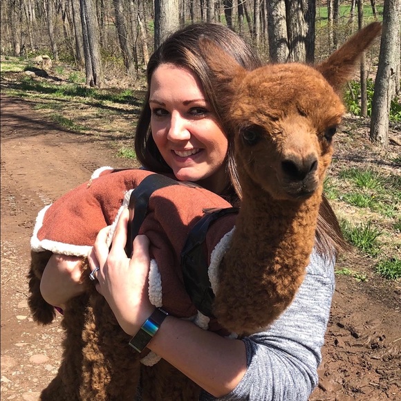 Meet your Posher, Amy - Picture 5 of 5